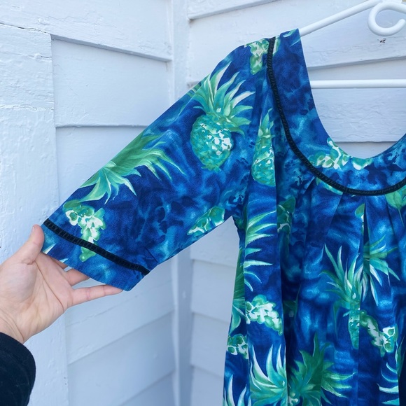 Vintage 1950s Kamehameha Hawaiian Pineapple Blue and Green Flowy Maxi Dress - Picture 3 of 6